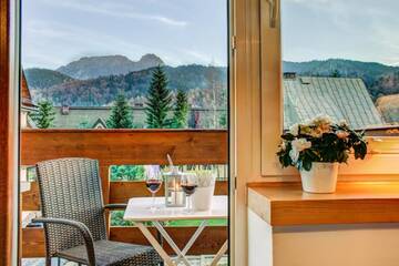 Фотографии Апартаменты Apartamenty Krzeptowskiego Zakopane г. Закопане (Польша) №4 Фото Апартаменты Apartamenty Krzeptowskiego Zakopane г. Закопане 4