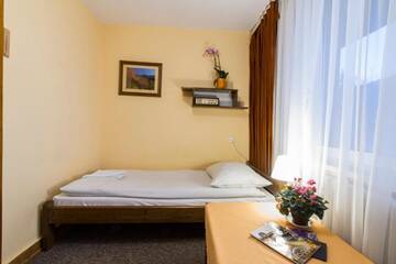 Фото номера Одноместный номер Отель Hotel PRL RZEMIEŚLNIK г. Закопане 3