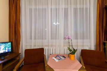 Фото номера Бюджетный номер-студио Отель Hotel PRL RZEMIEŚLNIK г. Закопане 5