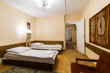 Фото номера Бюджетный номер-студио Отель Hotel PRL RZEMIEŚLNIK г. Закопане 3
