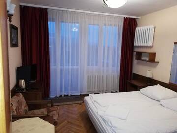 Фото номера Номер с кроватью размера «queen-size» Отель Hotel PRL RZEMIEŚLNIK г. Закопане 2