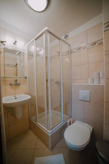 Фото номера Двухместный номер с 2 отдельными кроватями Курортные отели Bel-Ami г. Закопане 6