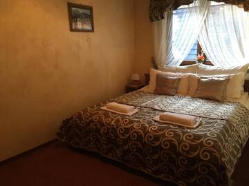 Фото номера Двухместный номер с 1 кроватью Отель Hotel Dwór Karolówka г. Закопане 5