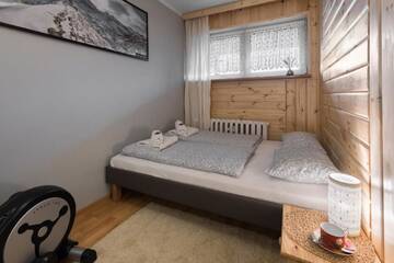 Фото номера Апартаменты с 3 спальнями, вид на горы - 3 Zborowskiego Апартаменты Apartamenty Frajda Zakopane г. Закопане 23