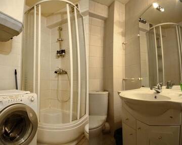 Фото номера Апартаменты (для 6 взрослых) - Sloneczna Street, 8 Апартаменты Apartamenty Krupowy Zakopane г. Закопане 23