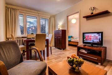 Фото номера Апартаменты (для 6 взрослых) - Sloneczna Street, 8 Апартаменты Apartamenty Krupowy Zakopane г. Закопане 6