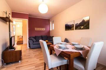 Фото номера Апартаменты (для 6 взрослых) - Sloneczna Street, 8 Апартаменты Apartamenty Krupowy Zakopane г. Закопане 13