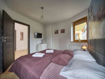 Фото номера Апартаменты с 2 спальнями Апартаменты VisitZakopane - Queen Apartment г. Закопане 60