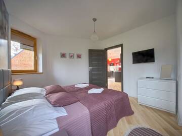 Фото номера Апартаменты с 2 спальнями Апартаменты VisitZakopane - Queen Apartment г. Закопане 19