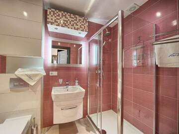 Фото номера Апартаменты с 2 спальнями Апартаменты VisitZakopane - Queen Apartment г. Закопане 30