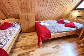 Фото номера Четырехместный номер Проживание в семье Pokoje Gościnne Za Wnukiem г. Закопане 9