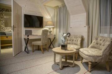 Фото номера Двухместный номер «Премьер» с 1 кроватью Отель Aries Hotel &amp; SPA Zakopane г. Закопане 9