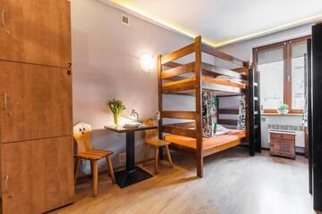 Фото номера Cемейный номер с собственной ванной комнатой Хостелы Top Hostel Pokoje Gościnne г. Закопане 6