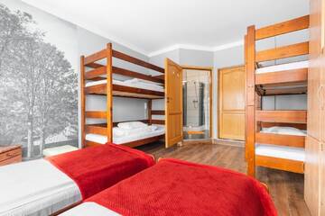Фото номера Семейный номер с ванной комнатой Хостелы Top Hostel Pokoje Gościnne г. Закопане 5
