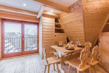 Фото номера Апартаменты с 2 спальнями (8 взрослых) Апартаменты Apartamenty Na Szczytach Zakopane г. Закопане 9