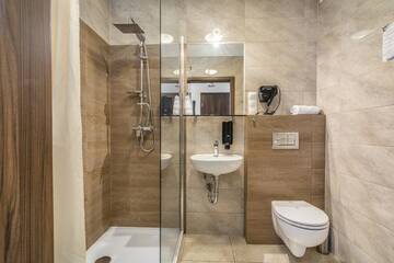 Фото номера Двухместный номер с 1 кроватью Отель RentPlanet - Hotel Nosal г. Закопане 2