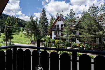 Фото номера Двухместный номер с 1 кроватью и балконом Отель RentPlanet - Hotel Nosal г. Закопане 4