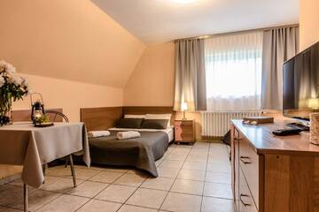 Фото номера Четырехместный номер Отели типа «постель и завтрак» Liberta INN - Pokoje Gościnne г. Закопане 6