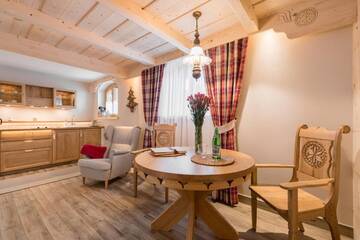 Фото номера Апартаменты Делюкс Апарт-отели Aparthotel Bambi г. Закопане 2