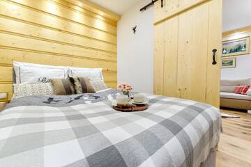 Фото номера Апартаменты с балконом Апартаменты Apartament Chałubińskiego г. Закопане 48