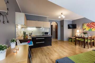 Фото номера Апартаменты с 1 спальней и балконом Апартаменты Apart-Styl Apartamenty Zakopane г. Закопане 21