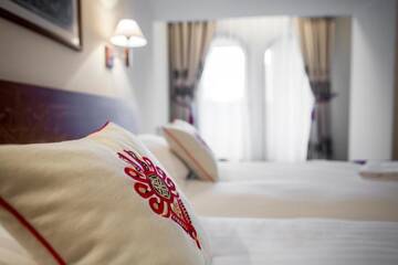 Фото номера Двухместный номер с 2 отдельными кроватями Отель Hotel Logos г. Закопане 8