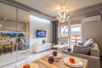 Фото номера Апартаменты с 1 спальней (для 2-4 взрослых) Апартаменты Apartamenty Krzeptowskiego Zakopane г. Закопане 3