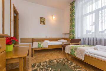 Фото номера Двухместный номер с 2 отдельными кроватями Гостевой дом Pensjonat Adria г. Закопане 7
