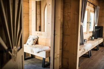 Фото номера Шале с двумя спальнями Шале Osada domków TATRA-DREAM г. Закопане 4