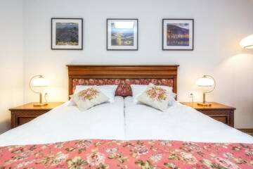 Фото номера Улучшенный двухместный номер с 1 кроватью Отель Hotel Paryski Art &amp; Business г. Закопане 15