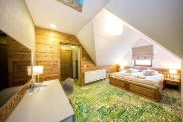 Фото номера Двухместный номер с 1 кроватью и балконом Отель Gold Hotel г. Закопане 3