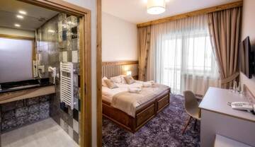 Фото номера Двухместный номер с 1 кроватью и балконом Отель Gold Hotel г. Закопане 7