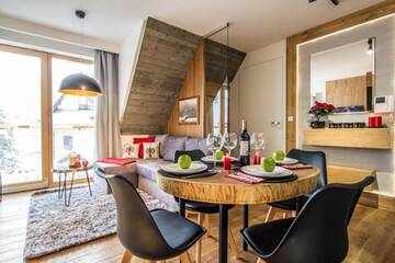 Фото номера Апартаменты с балконом Апартаменты Apartamenty Pod Giewontem Lux&amp;Spa Zakopane г. Закопане 5
