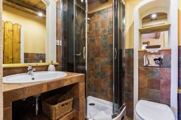 Фото номера Апартаменты с 2 спальнями и 2 ванными комнатами Апартаменты Apartamenty Szymaszkowa г. Закопане 9