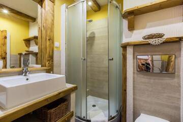 Фото номера Апартаменты с 2 спальнями и 2 ванными комнатами Апартаменты Apartamenty Szymaszkowa г. Закопане 24
