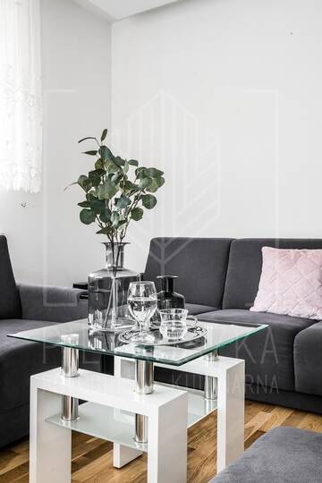 Фото номера Апартаменты с балконом Апартаменты Apartamenty pod Orłem - Rezydencja do Skoczni г. Закопане 6