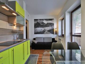 Фото номера Апартаменты с балконом Апартаменты Apartamenty Tatry - SKI&amp;SPA г. Закопане 6