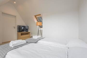 Фото номера Апартаменты с 3 спальнями Апартаменты Apartament Gerlach House &amp; Spa z Sauną Zakopane г. Закопане 62