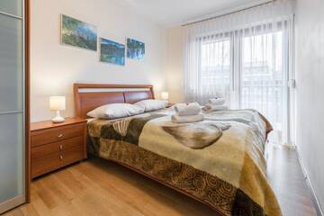 Фото номера Апартаменты с 2 спальнями и балконом Апартаменты Apartamenty Okowita i Karat Zakopane г. Закопане 11