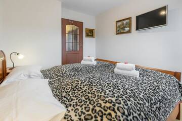 Фото номера Апартаменты с 2 спальнями и балконом Апартаменты Apartamenty Okowita i Karat Zakopane г. Закопане 12