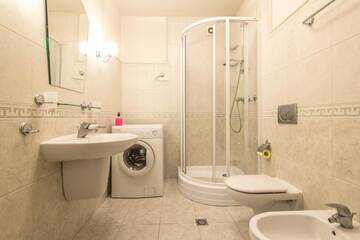 Фото номера Апартаменты с 2 спальнями и балконом Апартаменты Apartamenty Okowita i Karat Zakopane г. Закопане 16