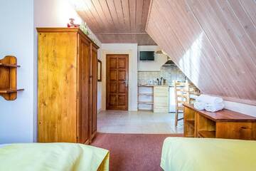 Фото номера Апартаменты с балконом Апарт-отели Aparthotel Pod Nosalem г. Закопане 5