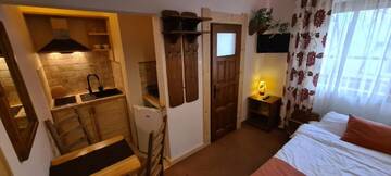 Фото номера Небольшой двухместный номер с 1 кроватью Апарт-отели Aparthotel Pod Nosalem г. Закопане 3