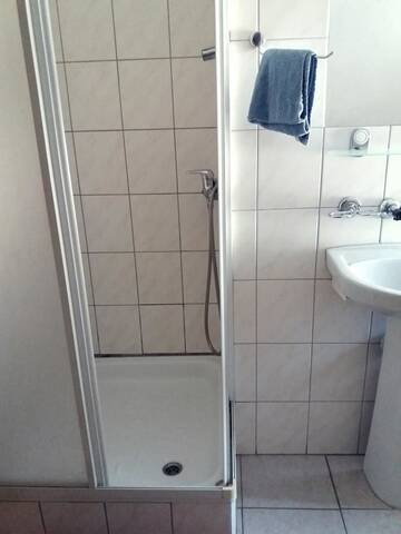 Фото номера Небольшой двухместный номер с 2 отдельными кроватями Хостелы Hostel Stara Polana г. Закопане 5