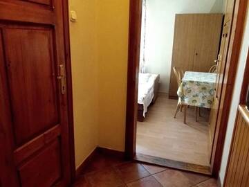 Фото номера Двухместный номер с 2 отдельными кроватями и собственной ванной комнатой Хостелы Hostel Stara Polana г. Закопане 6