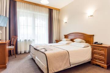 Фото номера Стандартный двухместный номер с 1 кроватью Отель Hotel Nosalowy Dwór г. Закопане 4