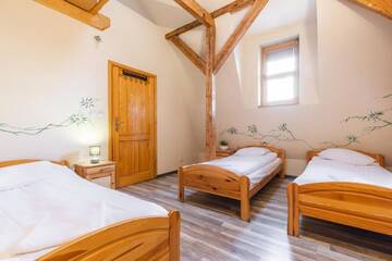 Фото номера Апартаменты с 4 спальнями Апартаменты Apartamenty Krupówki 24 г. Закопане 28