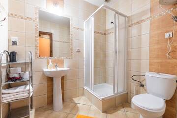 Фото номера Апартаменты с 3 спальнями Апартаменты Apartamenty Krupówki 24 г. Закопане 9