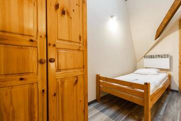 Фото номера Апартаменты с 4 спальнями Апартаменты Apartamenty Krupówki 24 г. Закопане 5