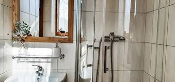 Фото номера Двухместный номер с 1 кроватью и балконом Гостевой дом Zakopane Stop г. Закопане 6